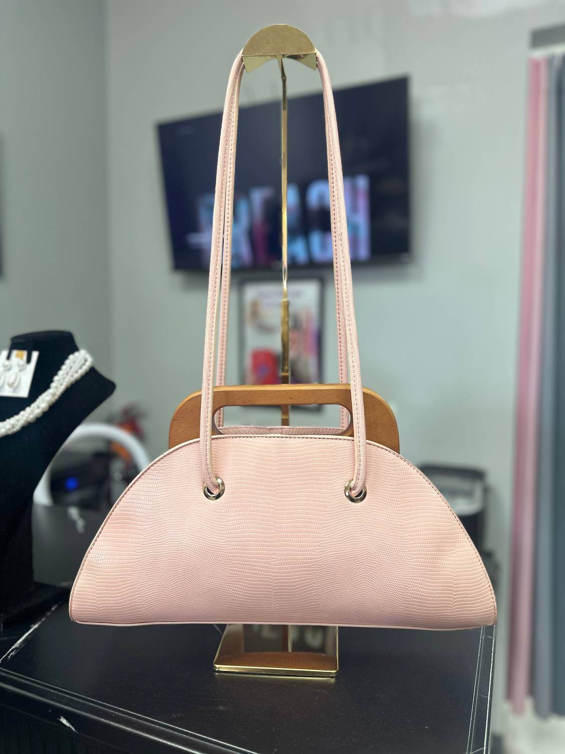 Calin Collection - Women's Lizard Print Boxy Tote Bag - Rack Hunt -