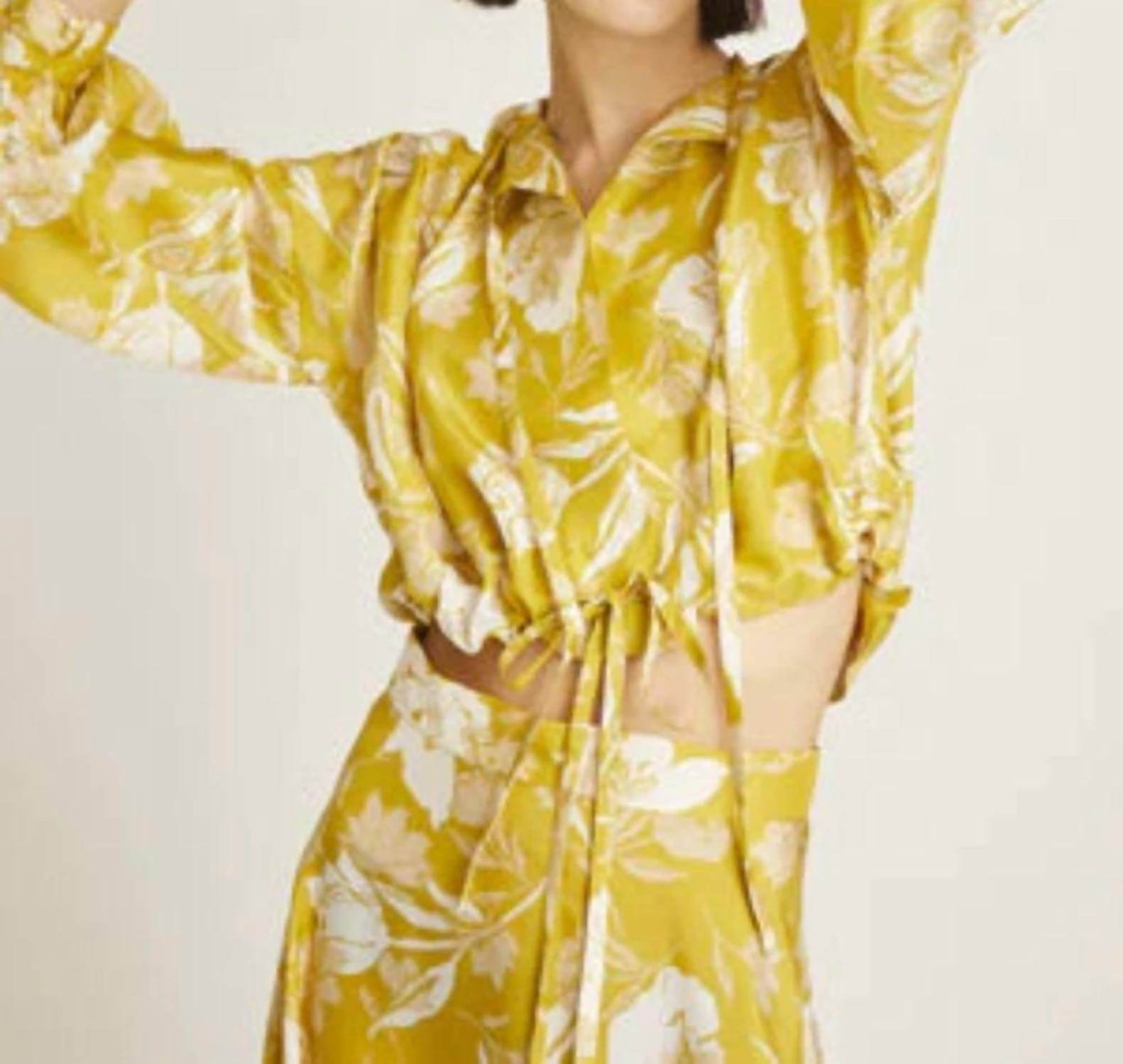 Isla & White - Irina Top - Rack Hunt