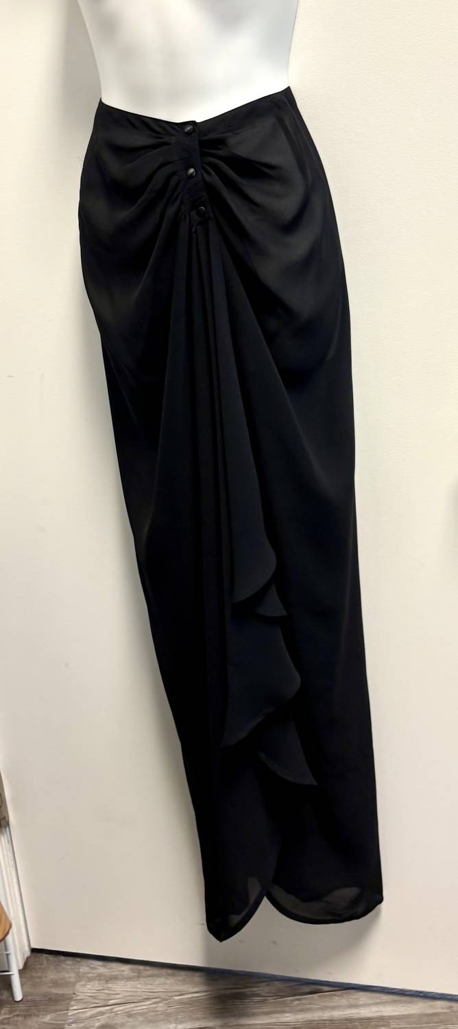 Pre-loved Women's Vintage Draped Poly Long Sarong With 3 Buttons