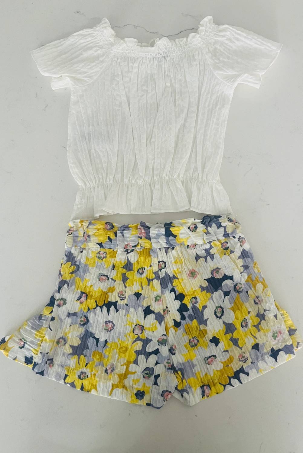 Girl's Short Sleeve Top And Shorts Set
