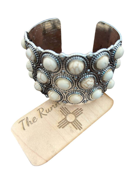 The Runnin' Iron - Beautiful Chunky Cuff Bracelet - Rack Hunt -