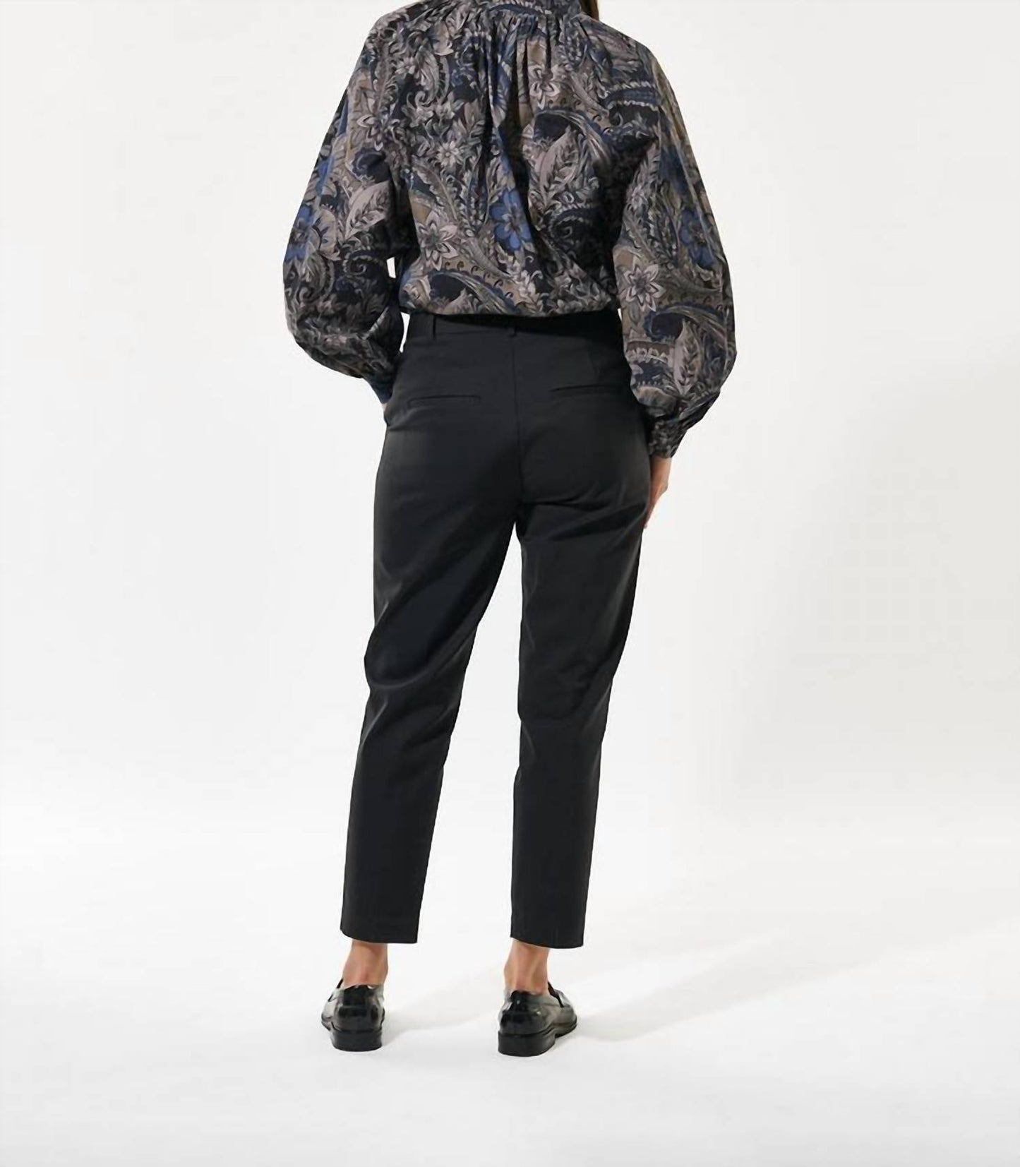 Nicola Long Slight Puff Sleeves Blouse