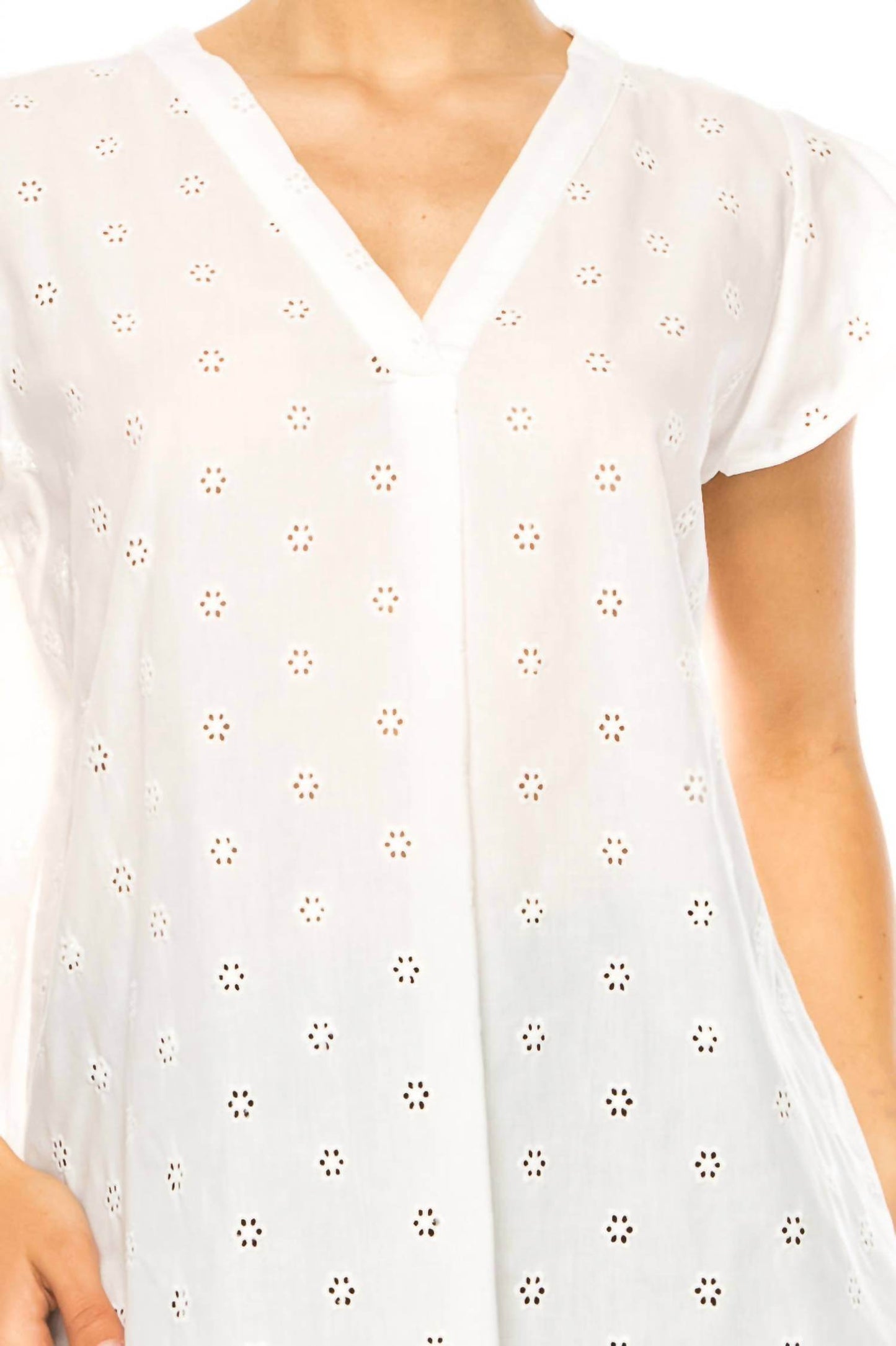 Grand & Greene - Floral Eyelet Cap Sleeve Top - Rack Hunt