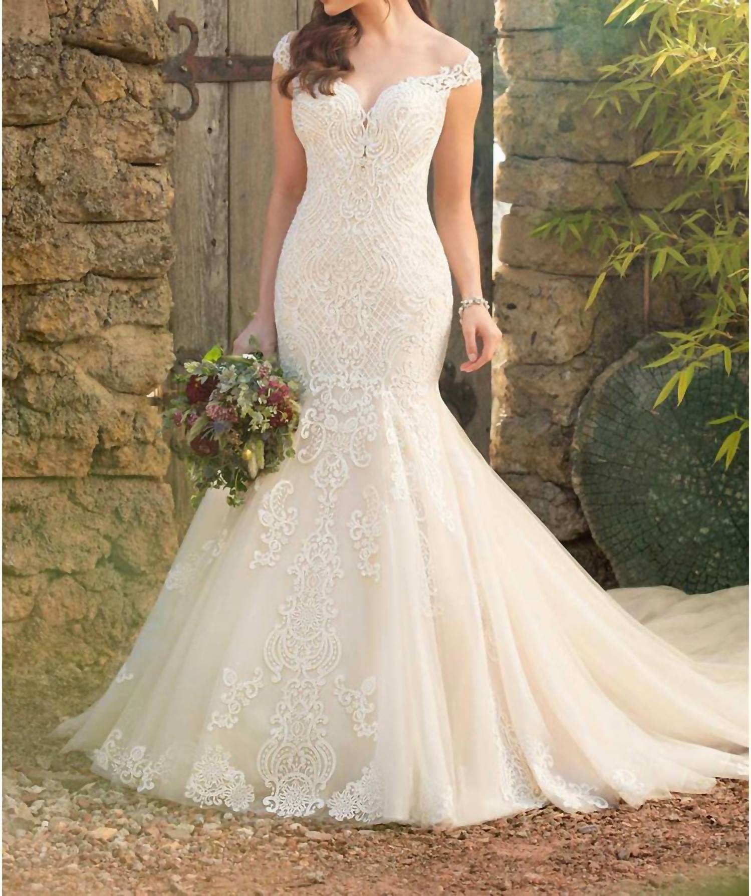 Essence of Australia - Mermaid Wedding Dress - Rack Hunt -