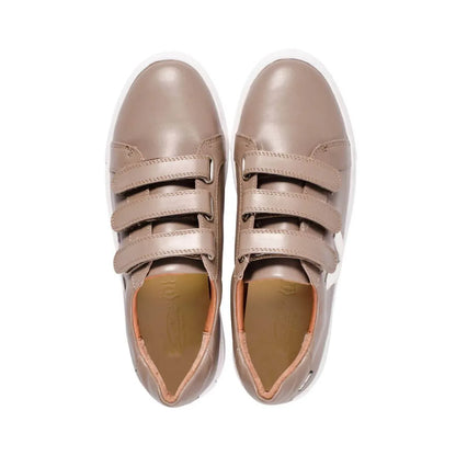 Venettini - Women's Dillon5 Sneaker - Rack Hunt