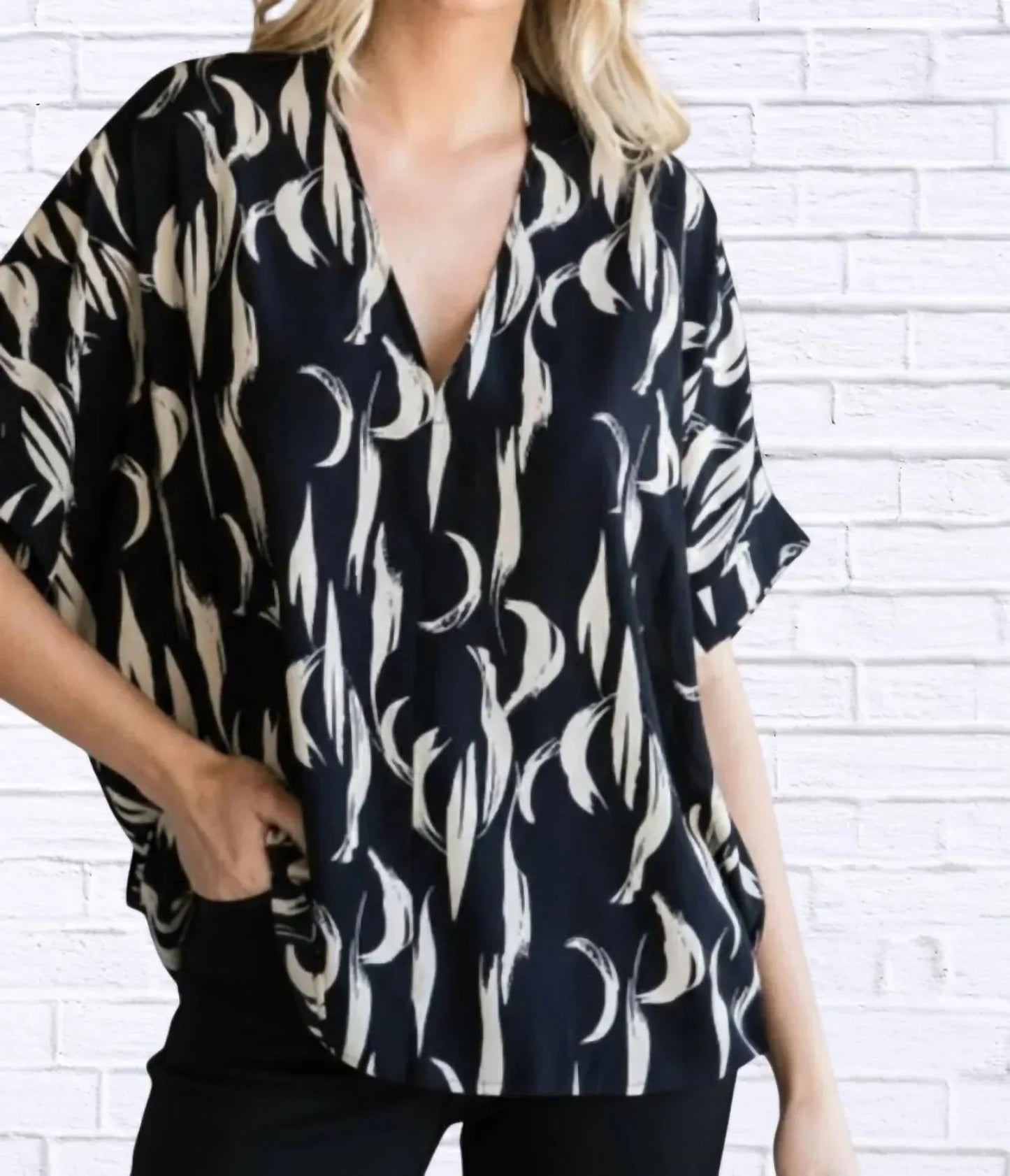 Diva USA - Jodifl Relaxed Top - Rack Hunt