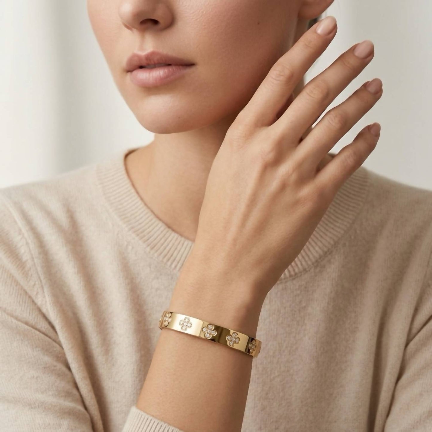Clover Bangle Bracelet