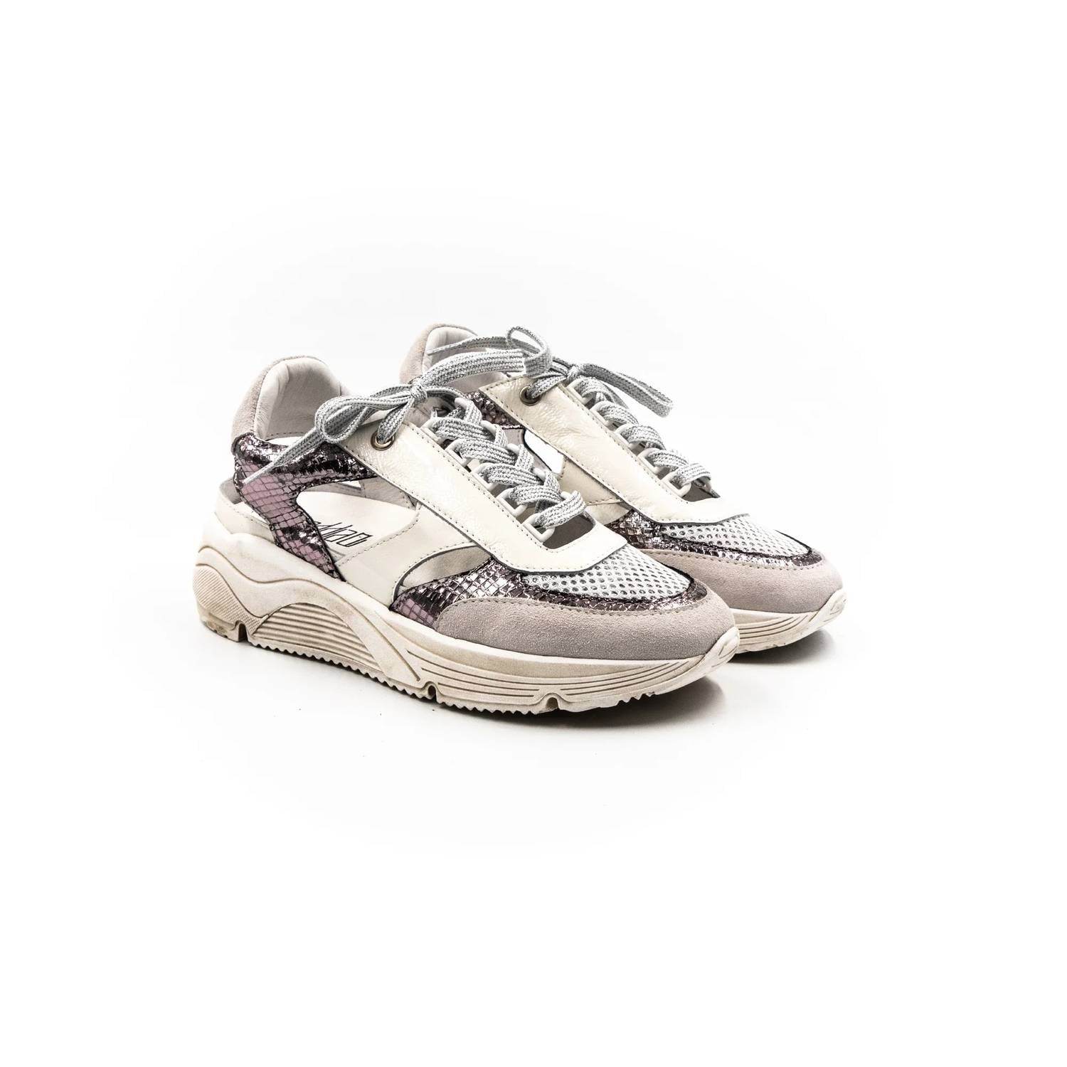 Vaddia - Women's Bose Sneaker - Rack Hunt