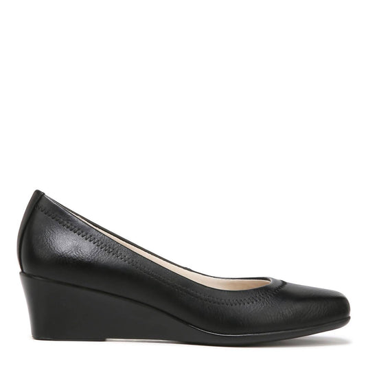 Women's Groovy Wedge Pump