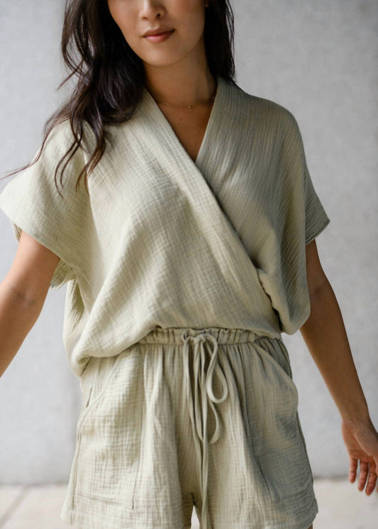 Cotton Gauze Sleeveless Twist Top