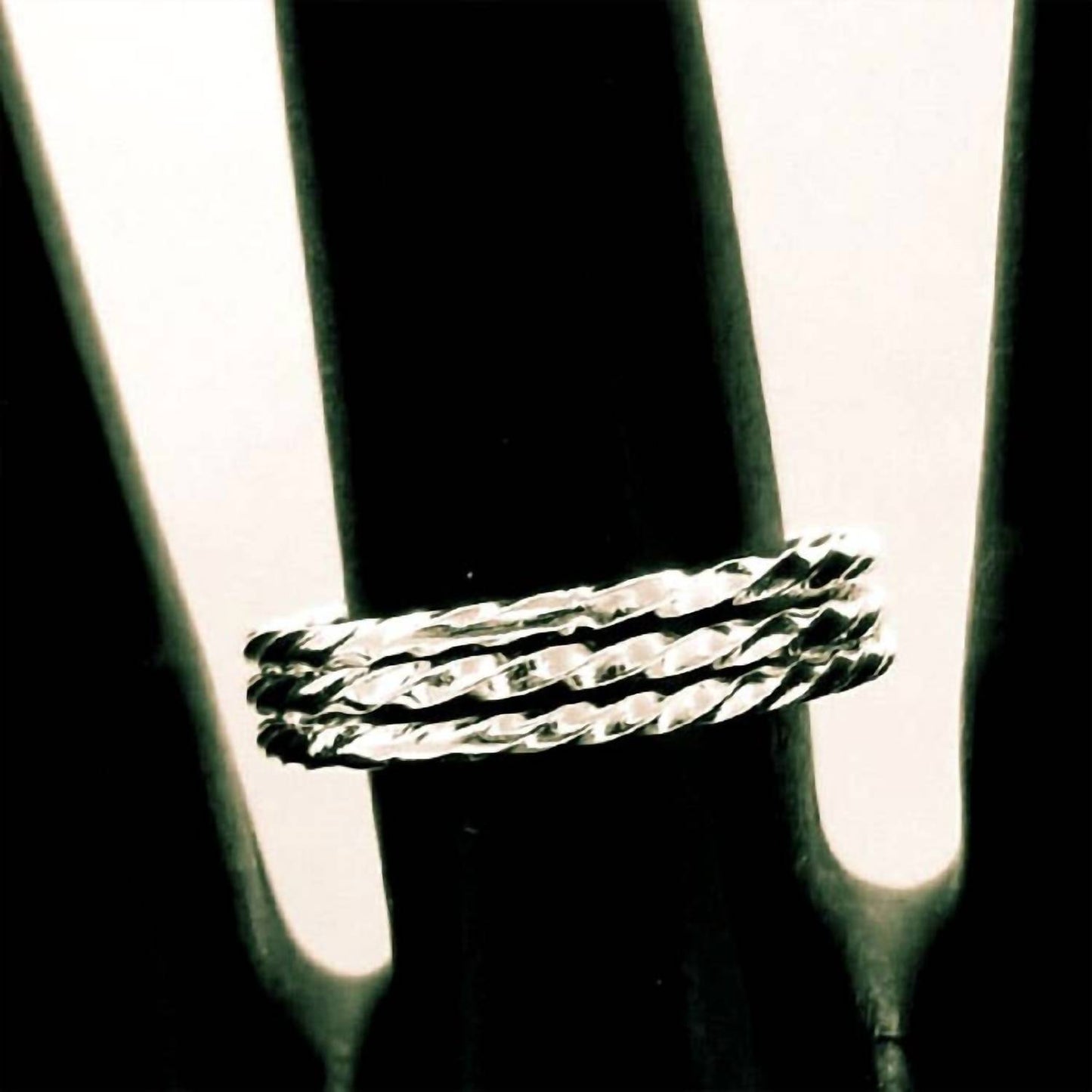 Women's Roma Twist Stackable Ring Set