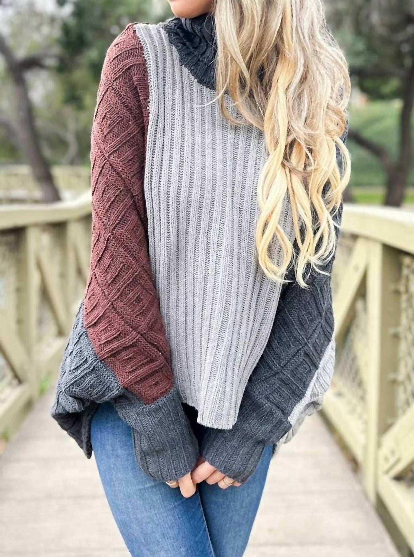 Color Block Dolman Sleeve Turtleneck Knit Sweater