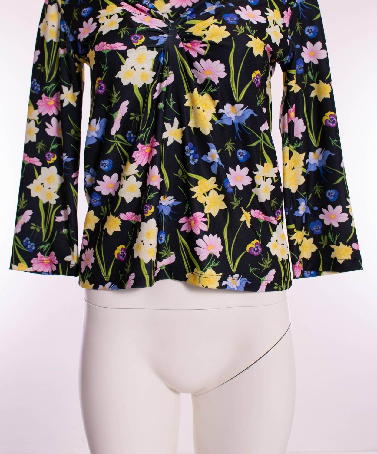 Michelle Parisou - Women's Cali Floral Top - Rack Hunt