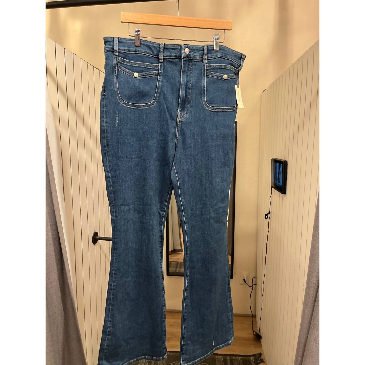 Women's Flare Leg Jeans