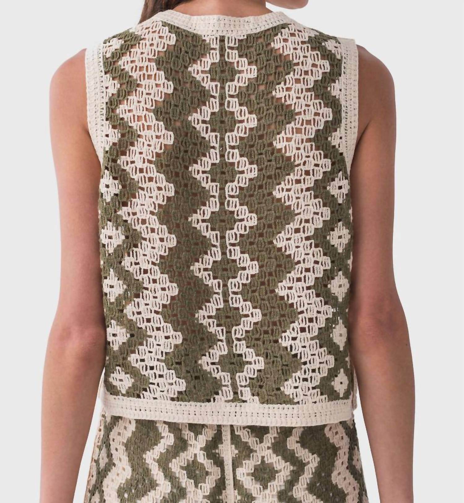 RD International - Crochet Button Vest - Rack Hunt -