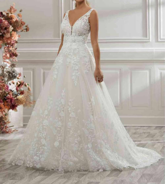 Floral Lace Wedding Dress