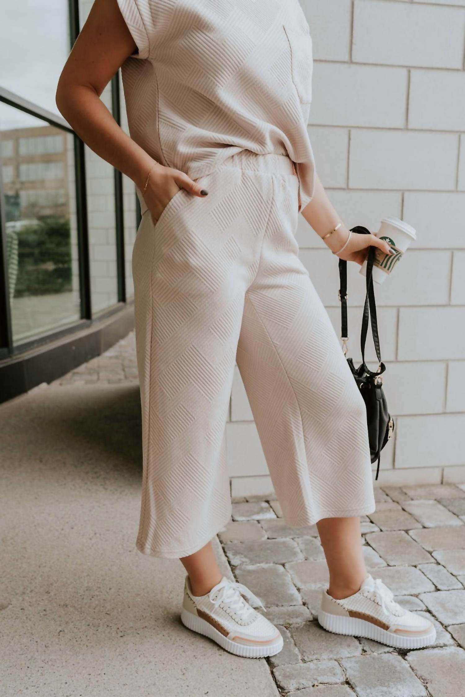 Big Water Blue Sky - Ella Light Cropped Pants - Rack Hunt -