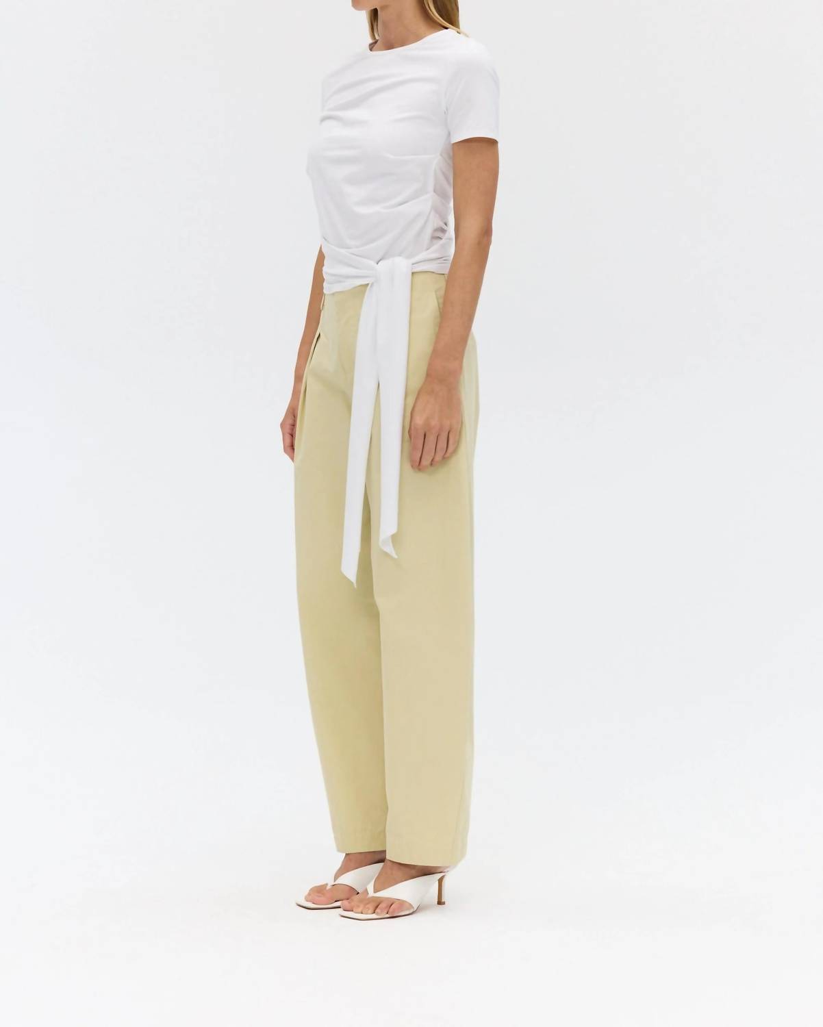 Nova Tie Tee