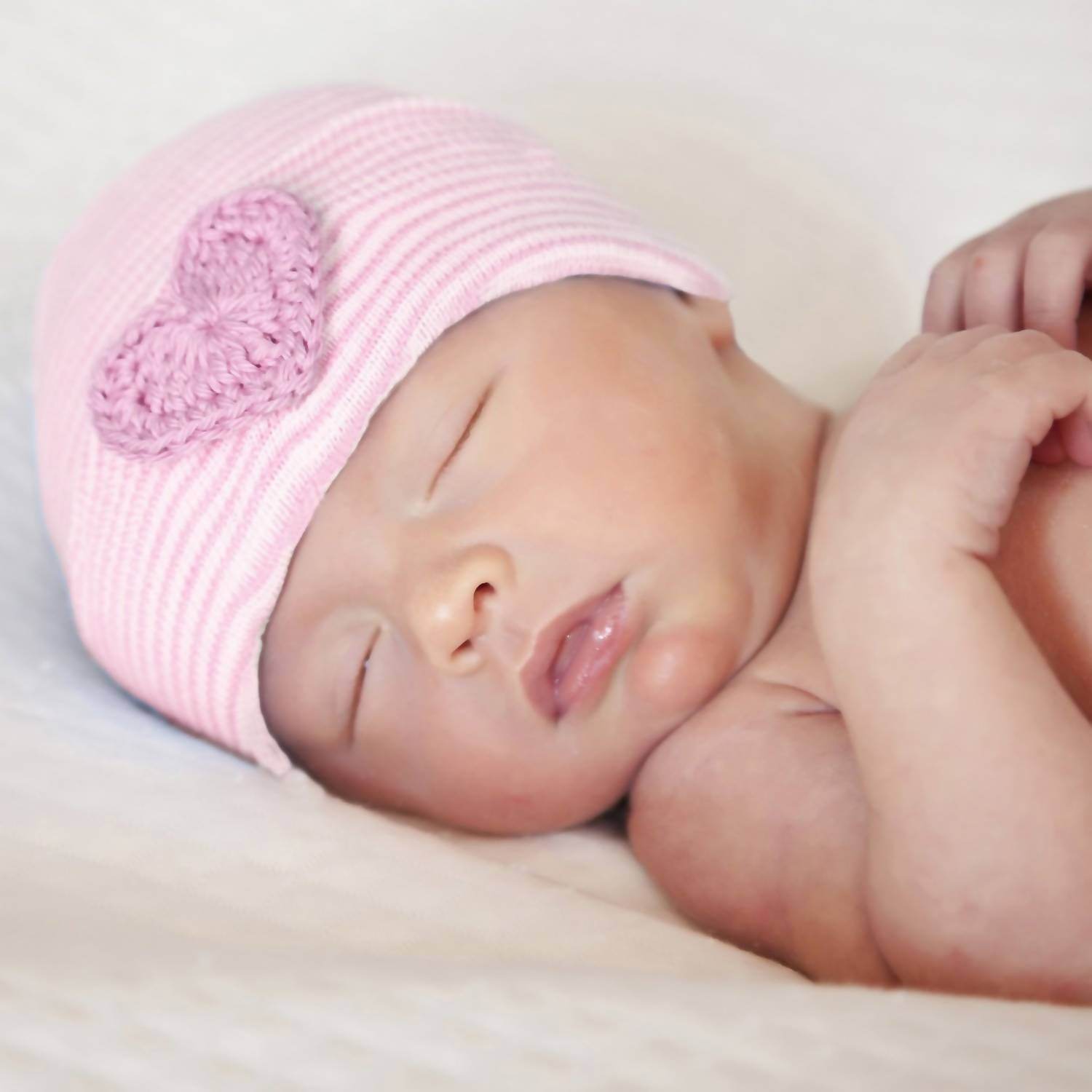 ilybean - Crochet Heart Nursery Cap - Rack Hunt