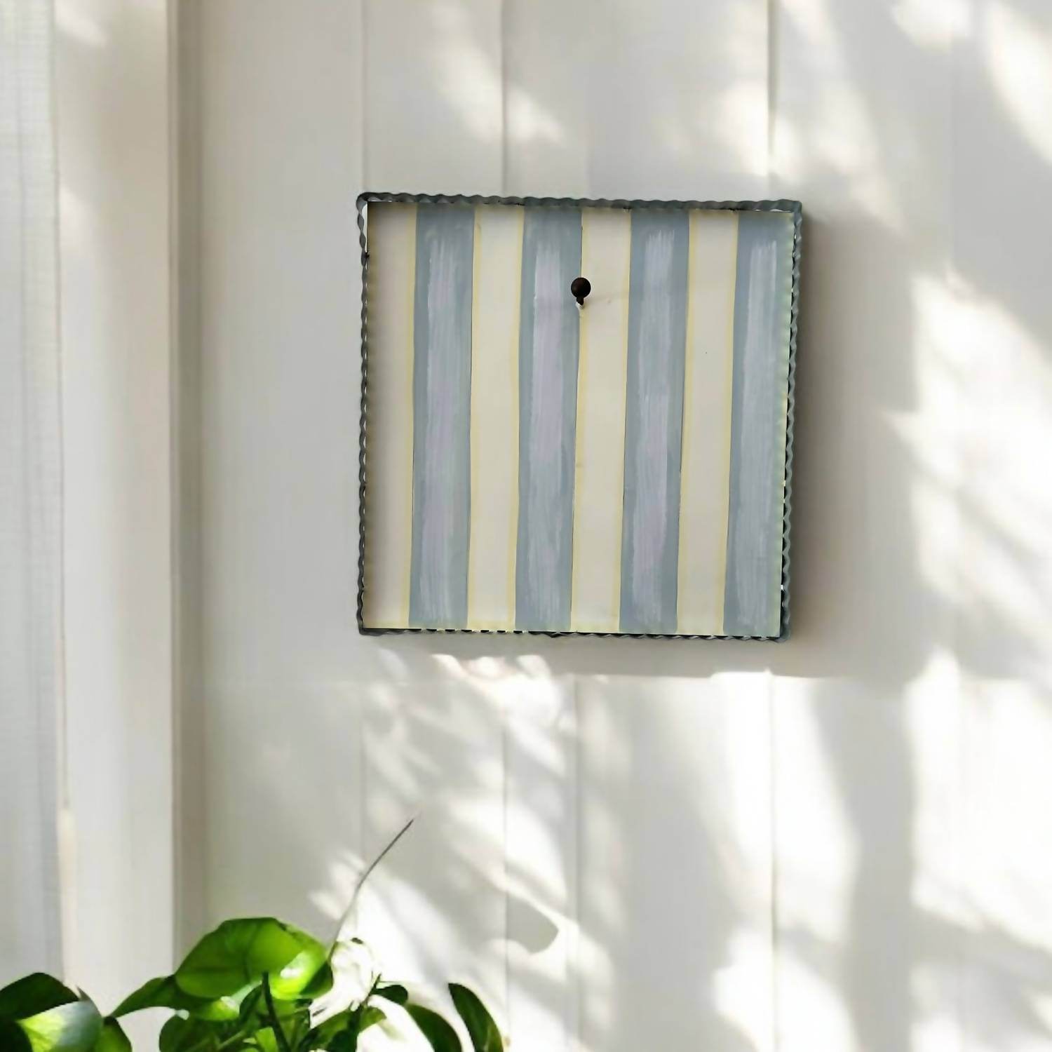 Round Top - Grey & White Charm Display - Rack Hunt -