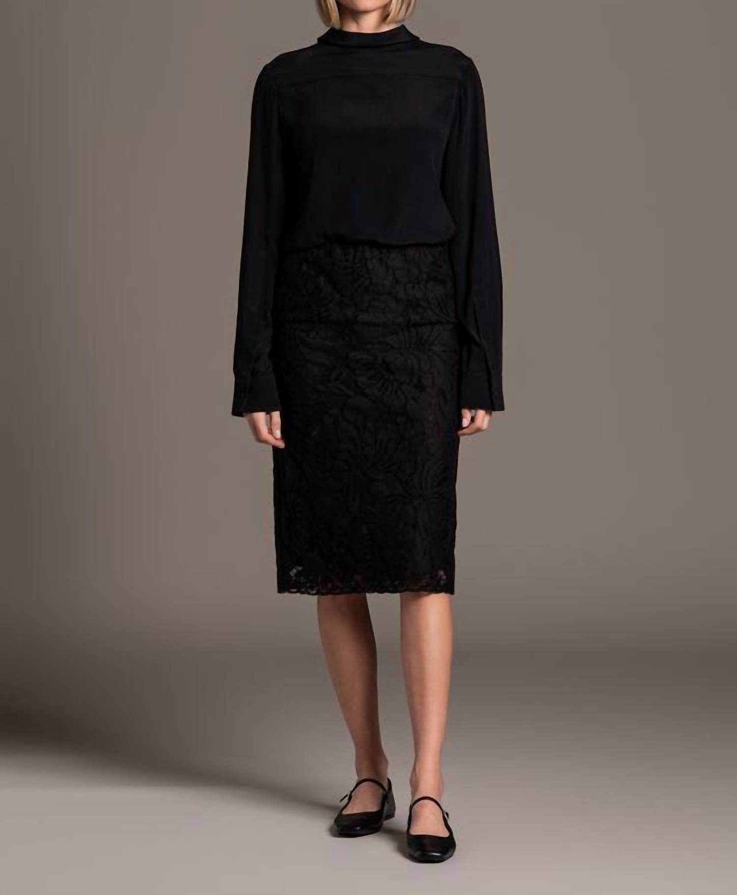 N°21 - Ruffle Back Blouse - Rack Hunt -