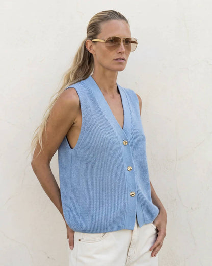 Relaxed Silhouette Button Vest