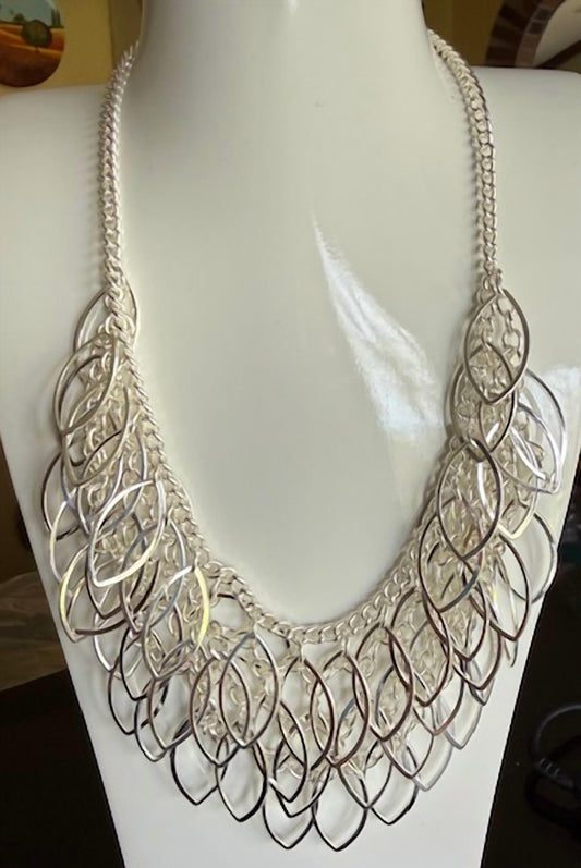 Women's Shiny Fringe Necklace