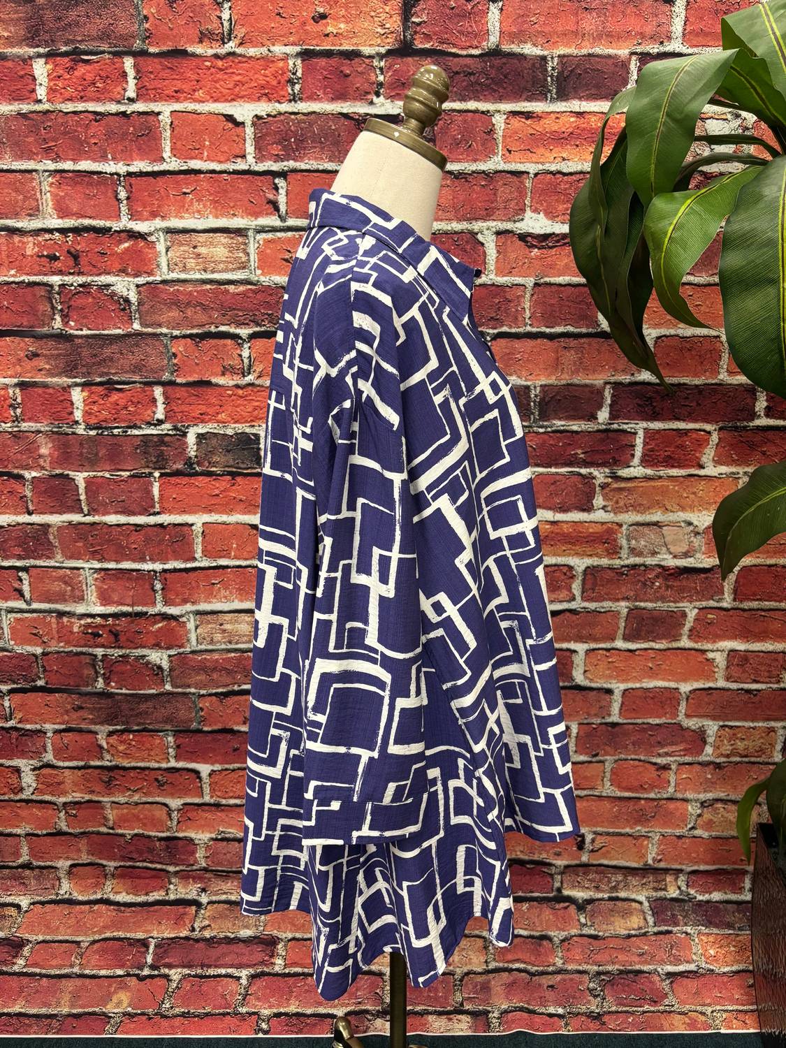 Women's Modern Lines Button-up Blouse - Plus