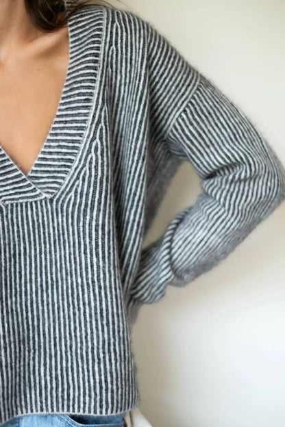 C.T.plage - V Neck Pullover - Rack Hunt