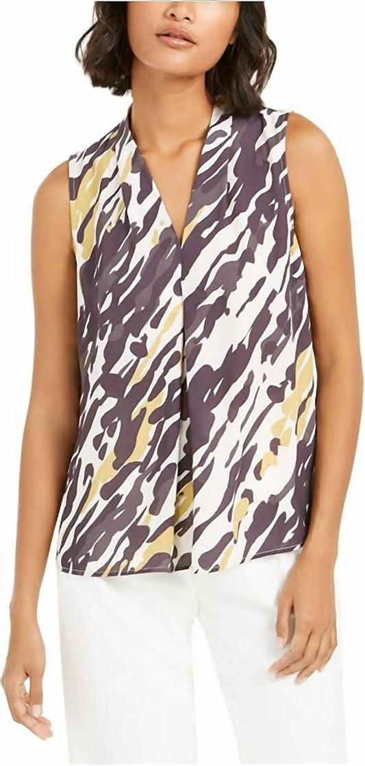 Abstract Animal print V neck Blouse