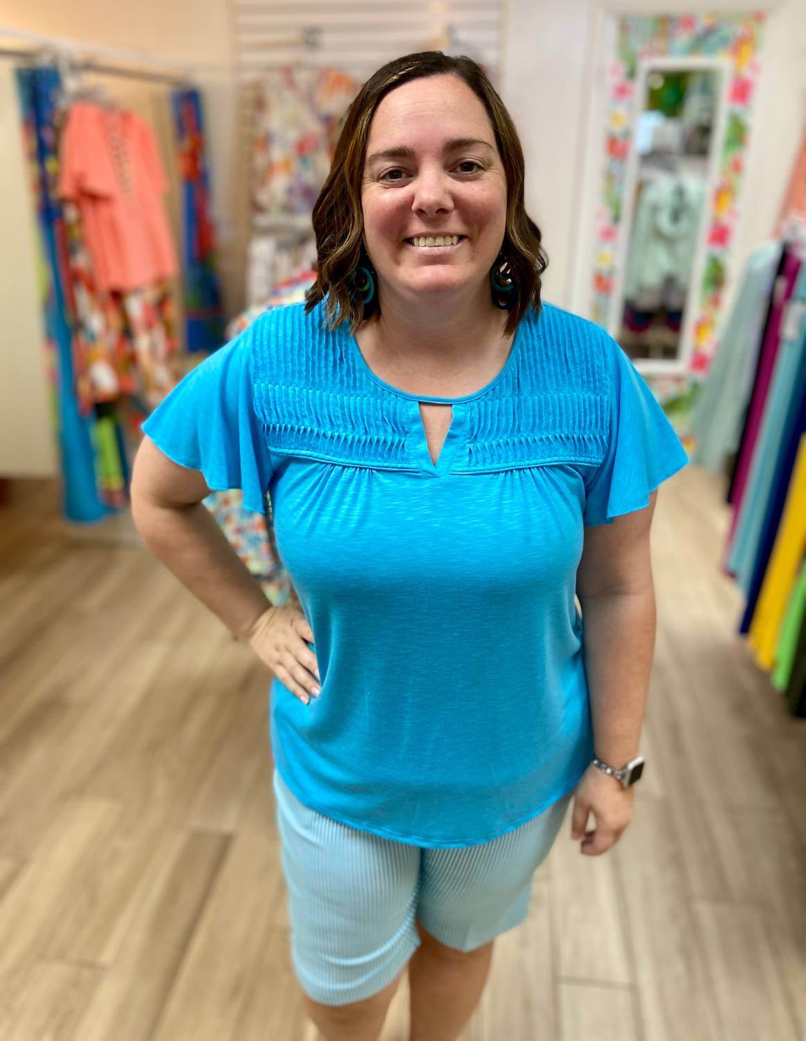 Southern Lady - Short Sleeve Round Neck Top - Rack Hunt