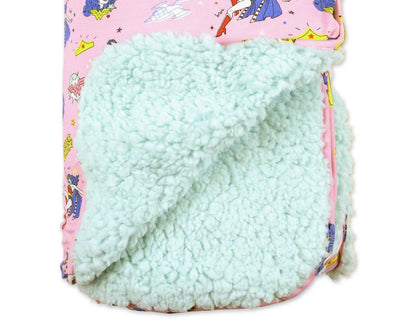 Kid's Wonder Woman Sherpa Blanket
