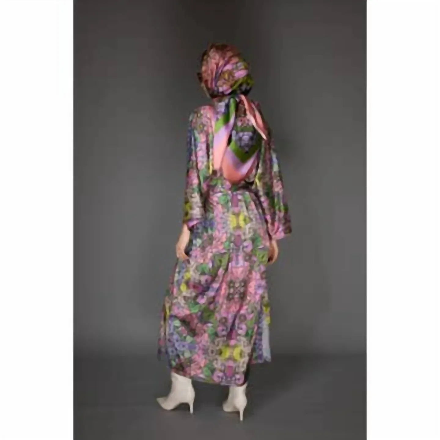 Nuvula - Floral Satin Kimono - Rack Hunt