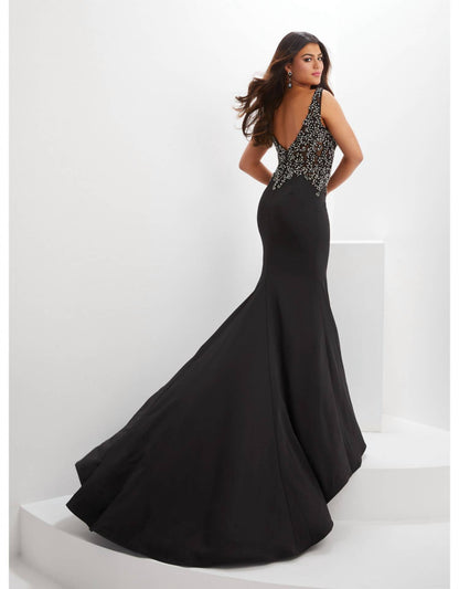 Sleeveless Sweetheart Neck Panoply Gown