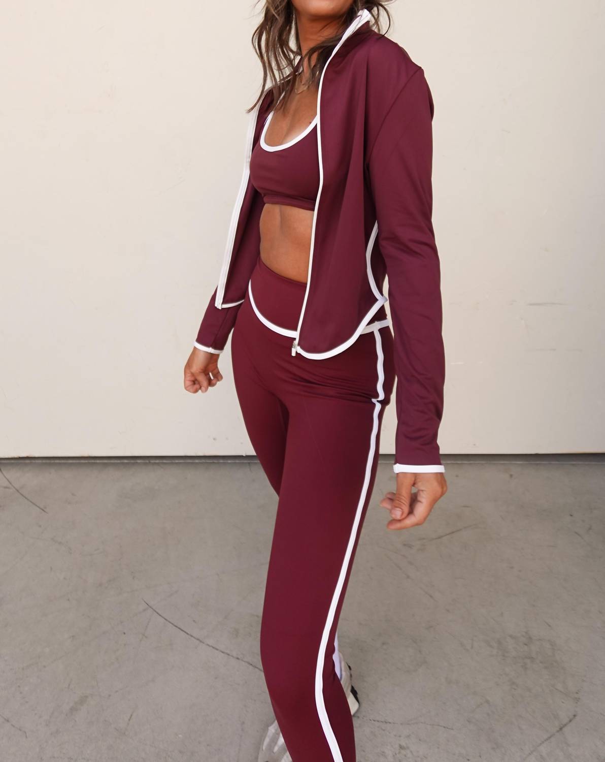 Contrasting 3-piece Active Set