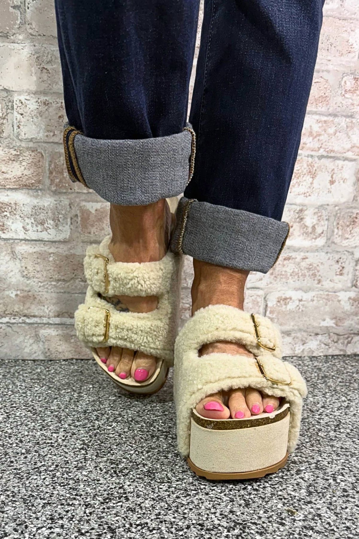 Women's Horizon Fleece Buckled Platform Sandal