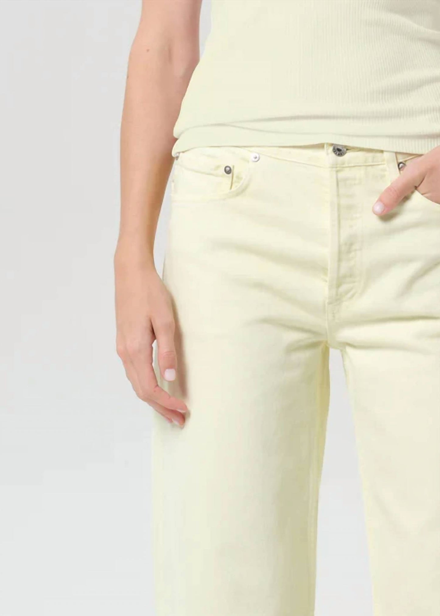 Arc Relaxed Wide Leg Jeans