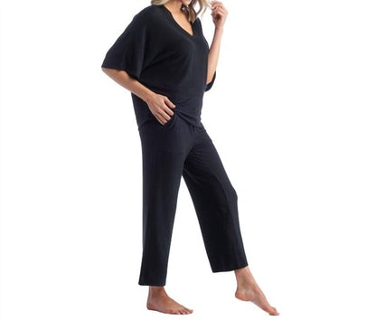 Dream Relaxed V-neck with Capri Lounge Set