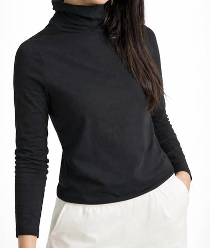 Long Sleeve Turtle Neck Tee