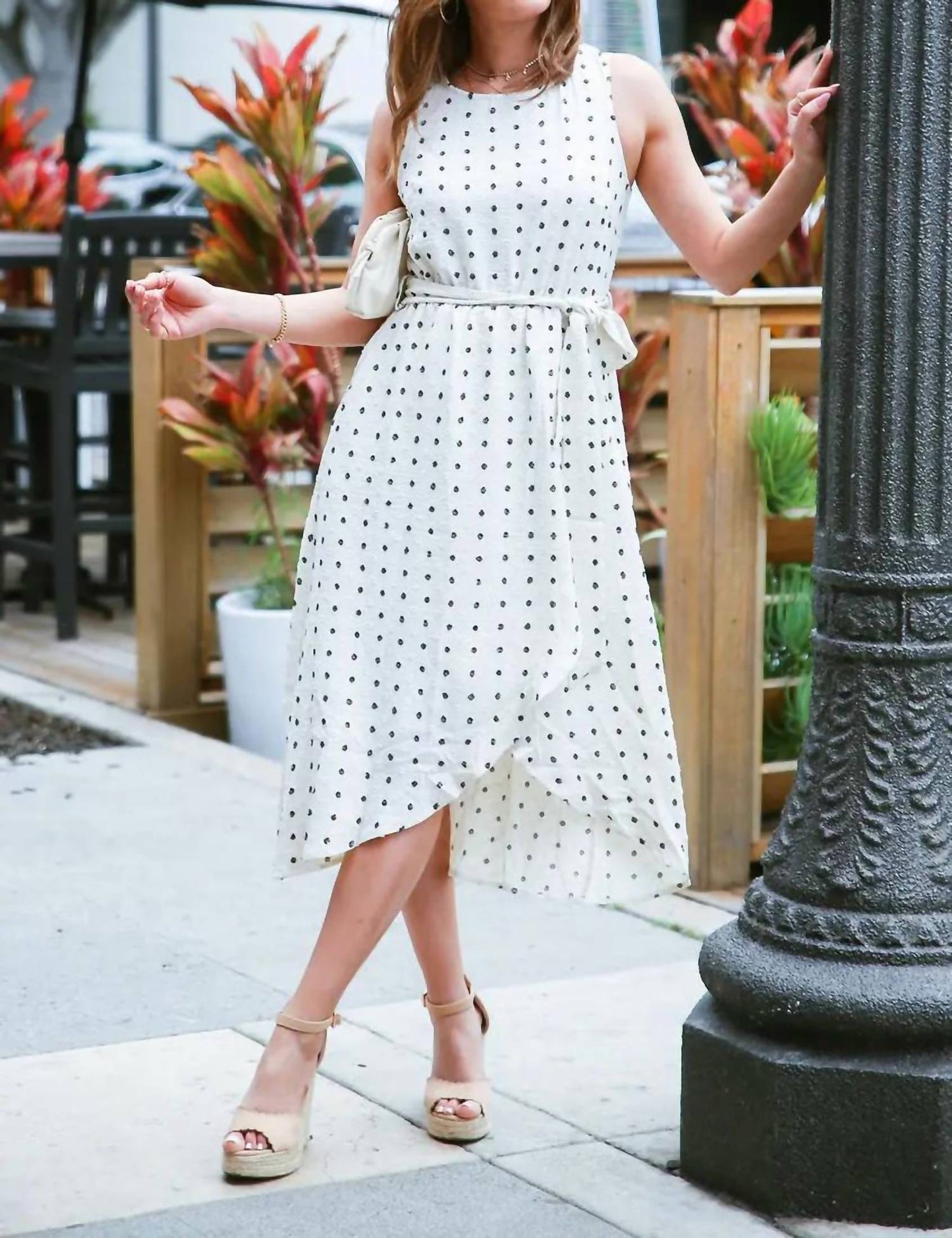 Sleeveless Crew Neck Clip Dot Tulip Hem Midi Dress
