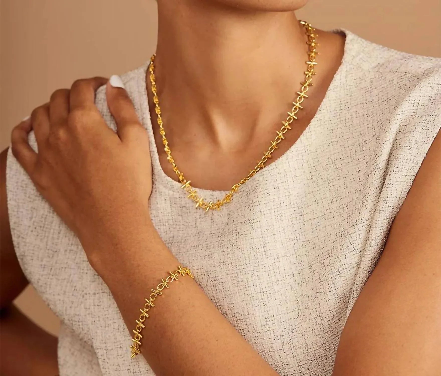 Rho - Bar Link Magnet Bracelet - Rack Hunt