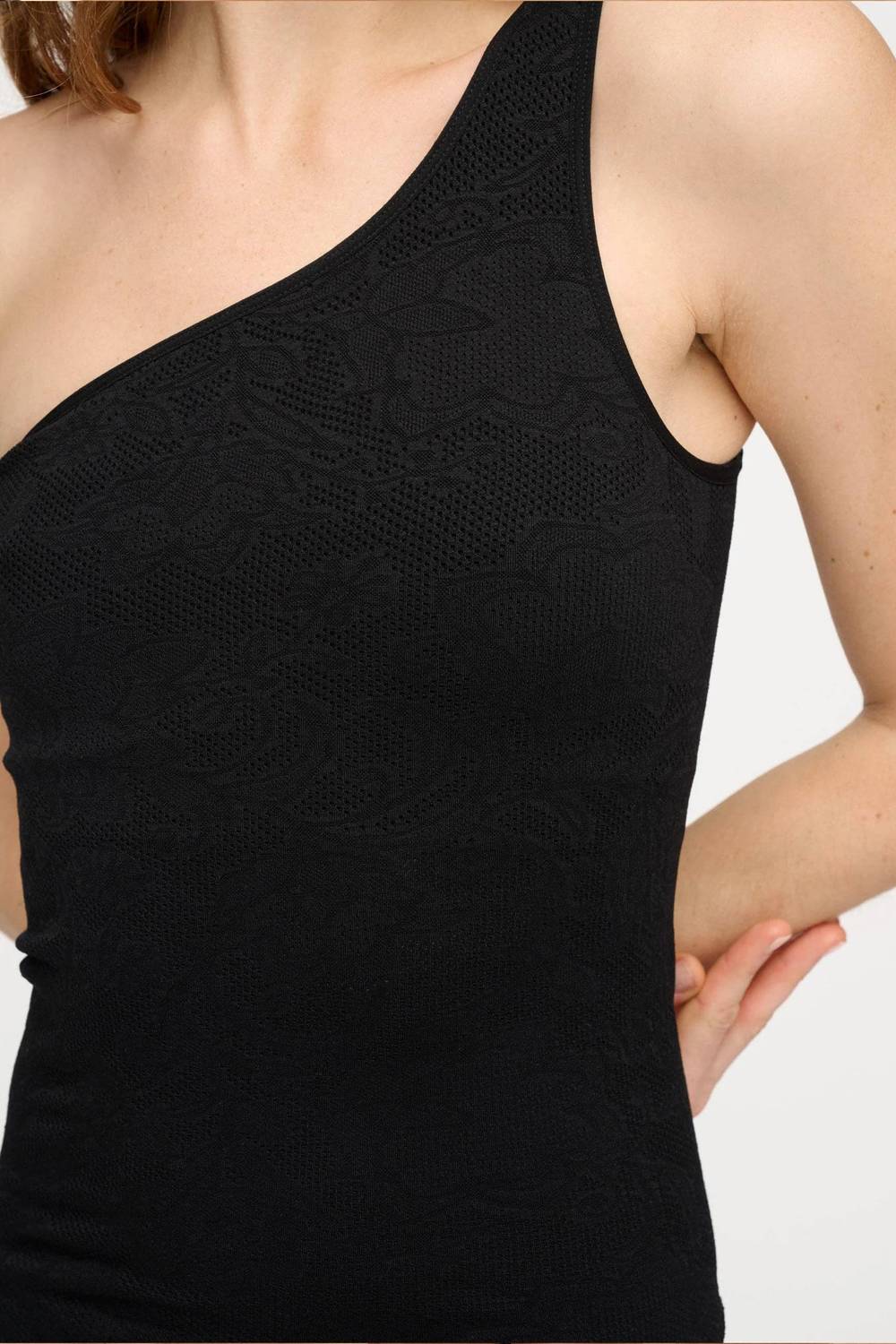 Nia Asymmetrical Sleeveless Top