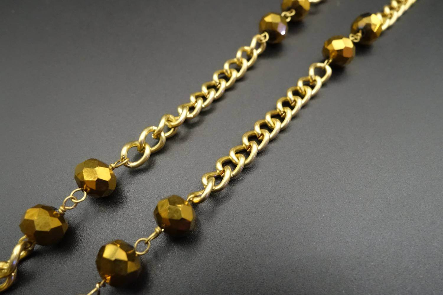 StandAwt - Women's Sunglasses Chain - Rack Hunt -