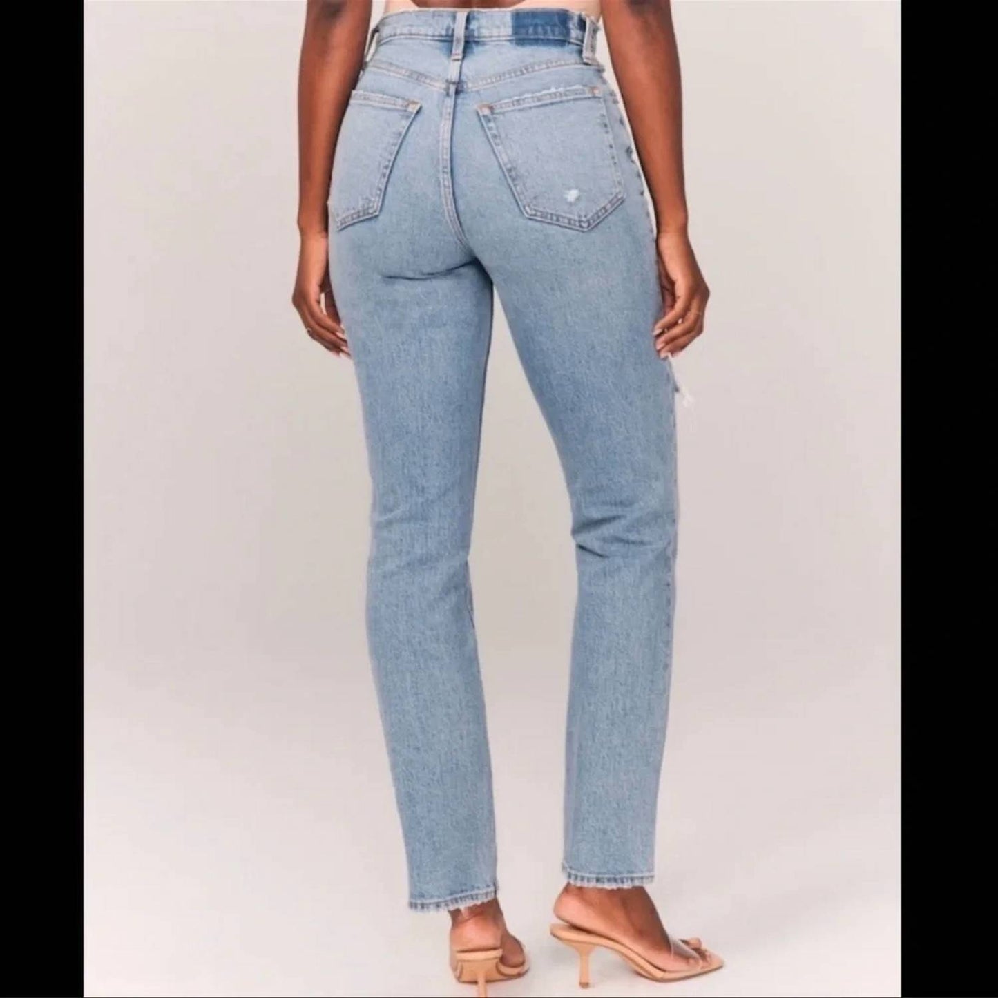 Ultra High Rise 90s Straight Jean