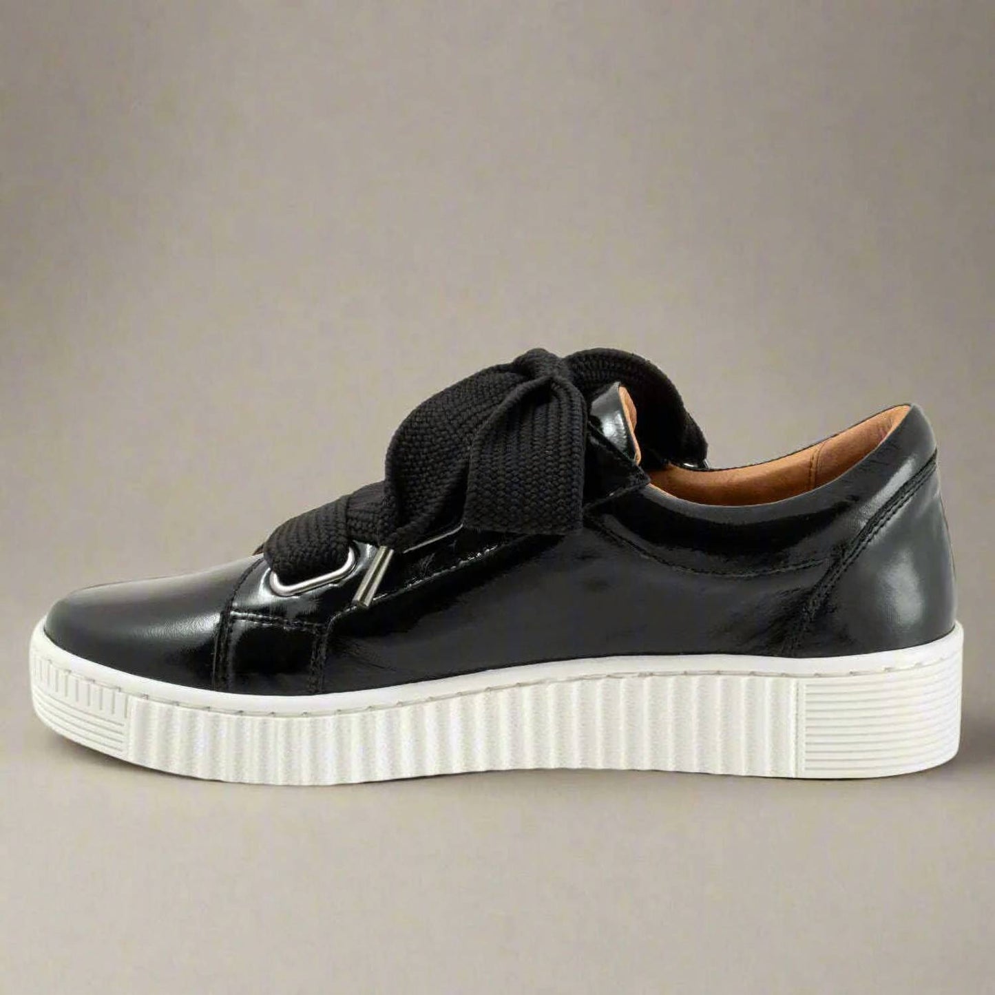 Women's Jovi Sneakers