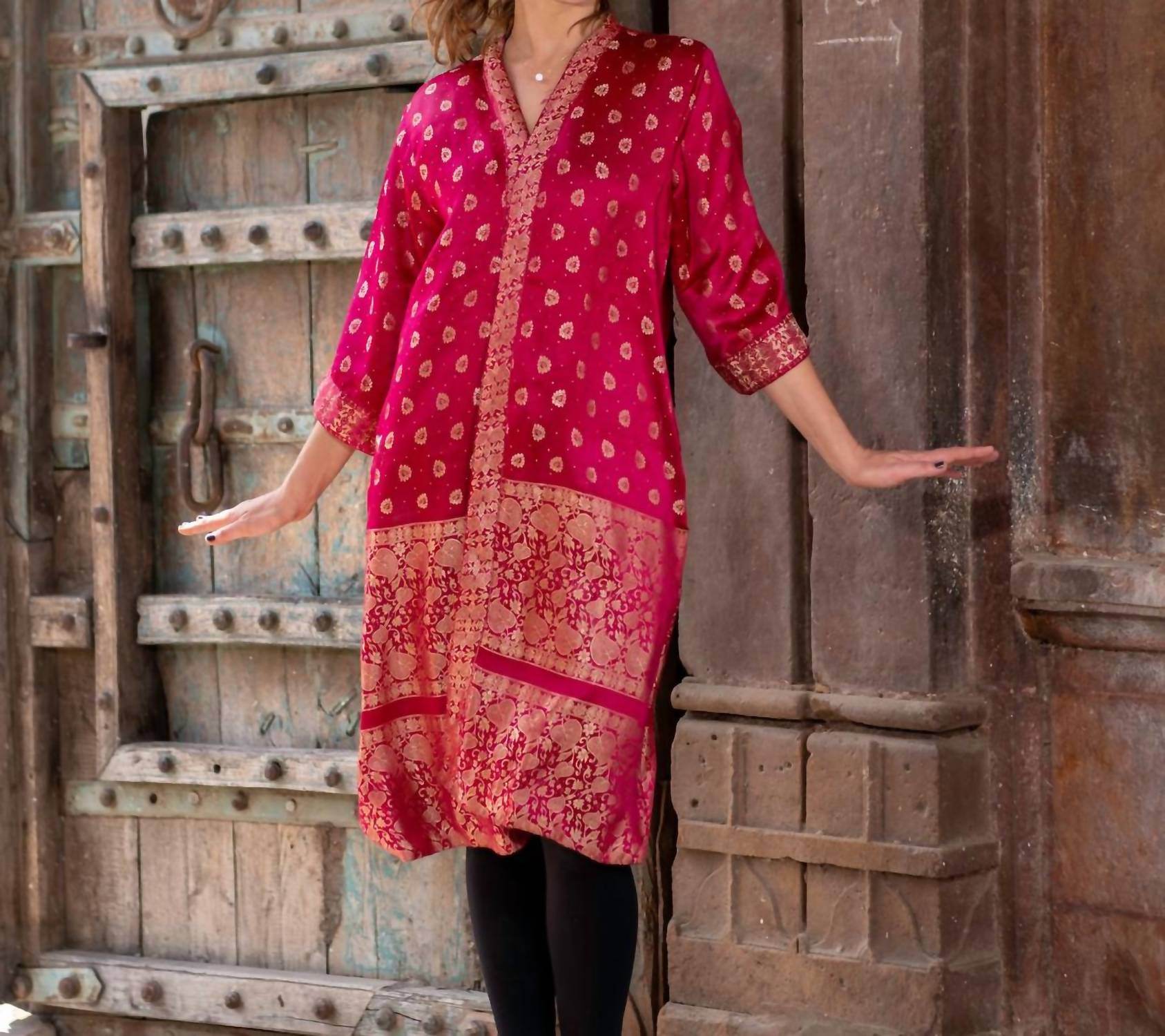 StandAwt - Reversible Silk Saree One Size Kimono - Rack Hunt -