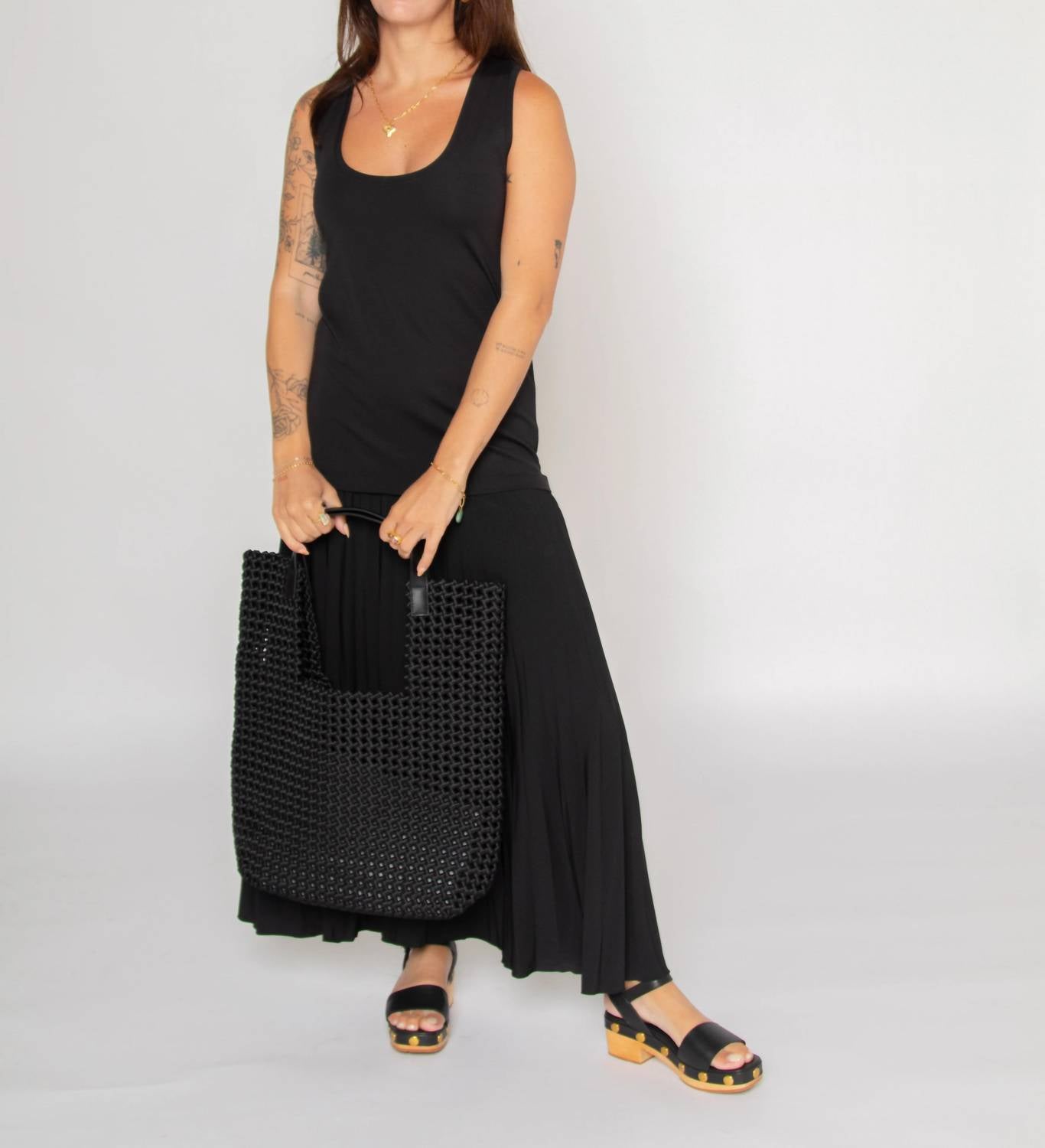 Contrast Tank Top Pleated Maxi Dress