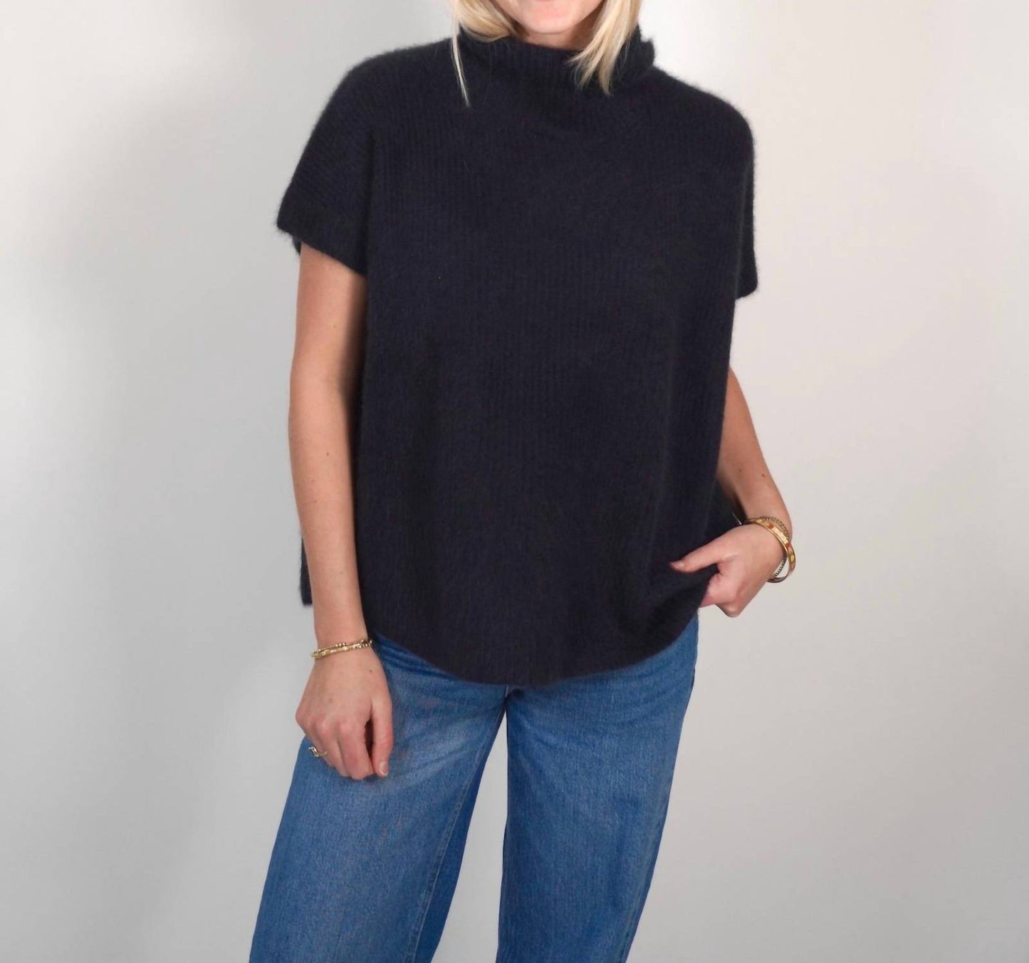 Short Sleeve Turtleneck Sweater Top
