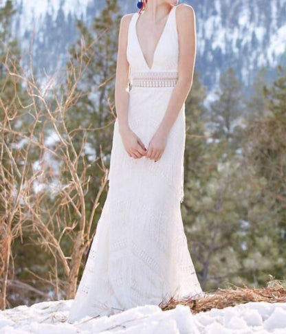Woodrose Cutout Back Bridal Gown