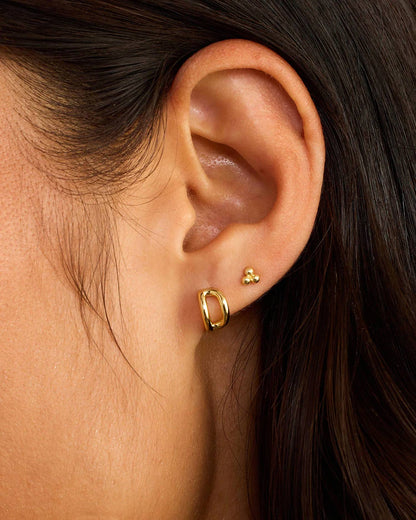 Women's Alphabet D Single Huggie Earrings